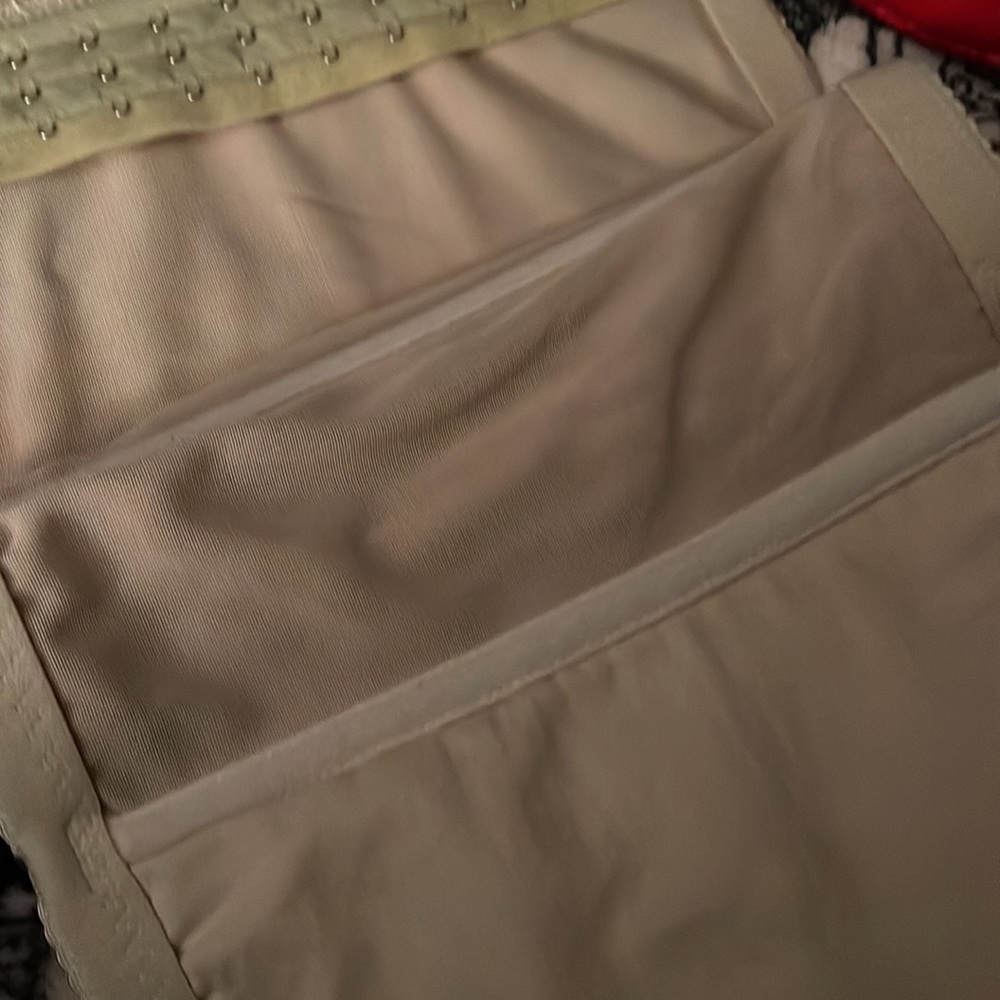 Beige waist shaper - Picture 3 of 5